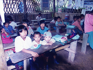 ジャトーﾌﾞｰ小学校