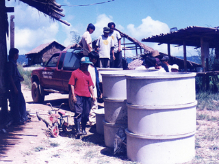 ドイレム村貯水タンク敷設工事