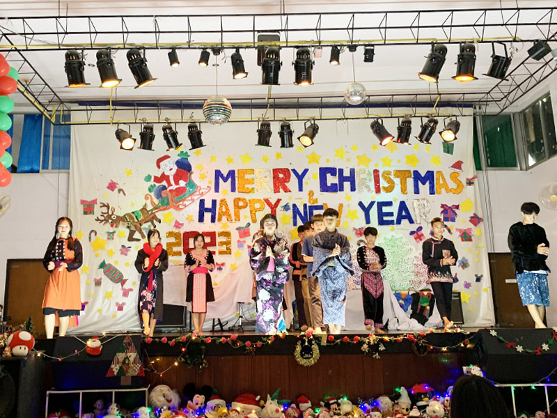 各部族挨拶踊り