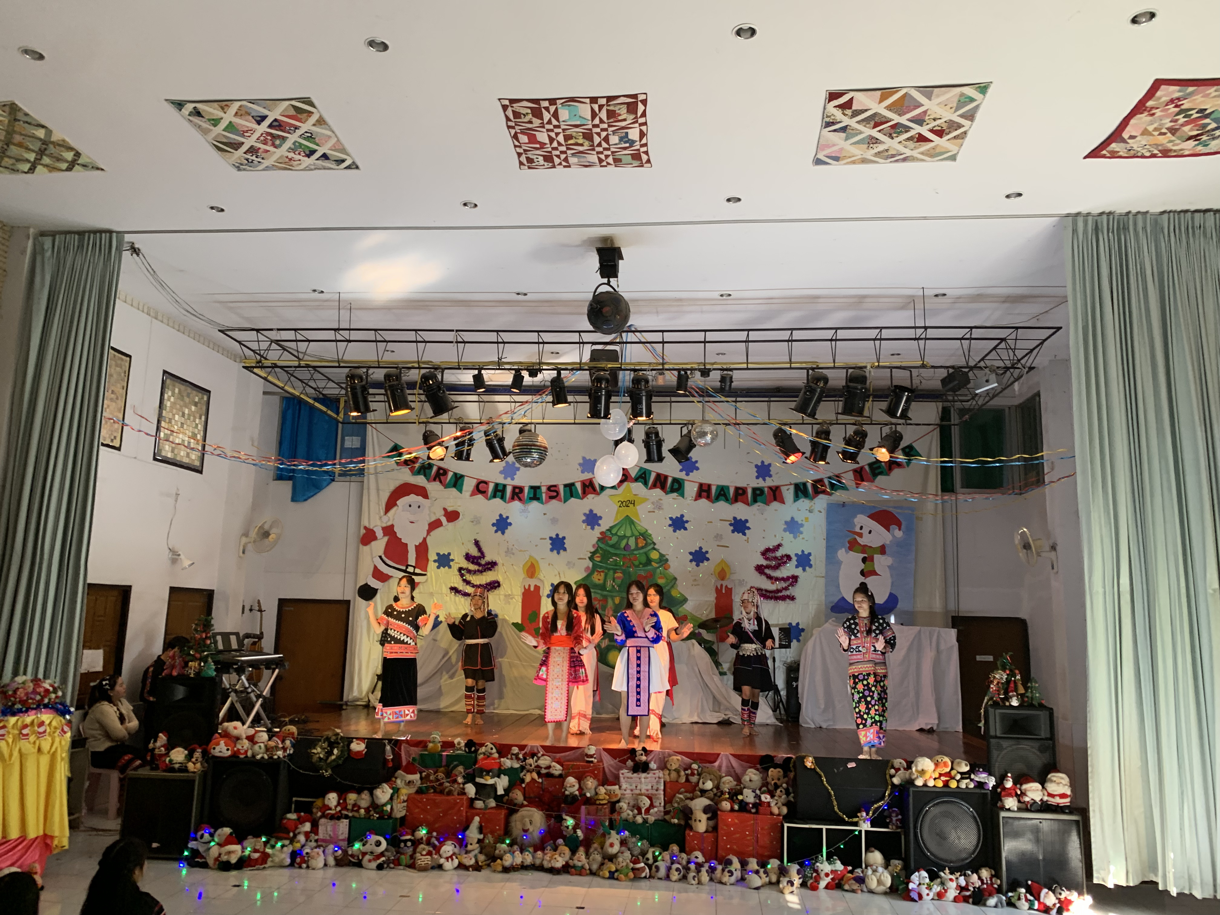 各部族挨拶踊り