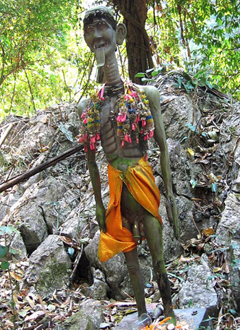 立派な一物をおもちのルースィー(?)。ただの変態オヤジか。