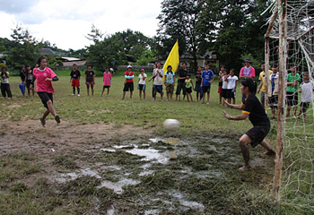 泥の中のＰＫ戦。
