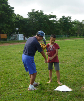 ソフトボールの練習風景