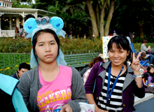 パレードを待つ二人