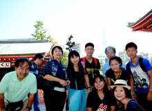 バックにスカイツリー