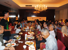 支援者との交流夕食会