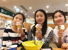 2016ｿﾌﾄｸﾘｰﾑ食べる「