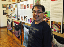 展示コーナーの三輪隆代表